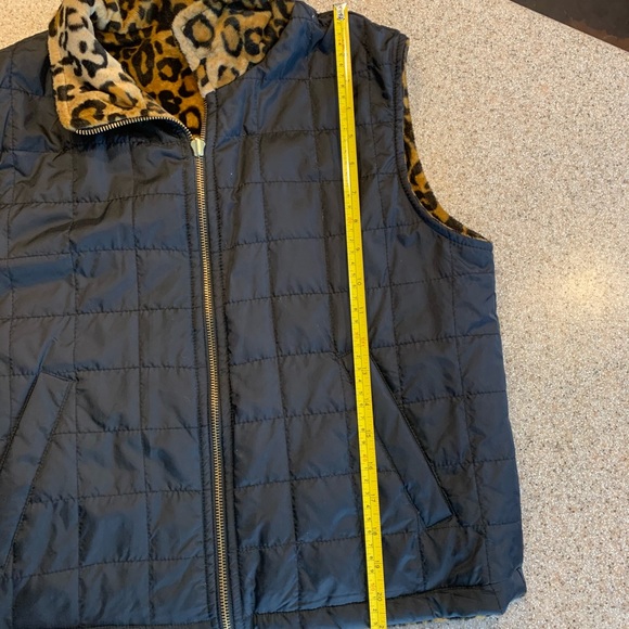 Reversible leopard print vest - Picture 5 of 7